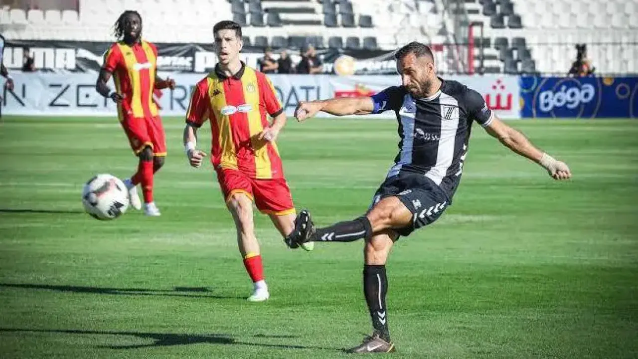 طرق متابعة البث المباشر لمواجهة الترجي والصفاقسي في الدوري التونسي اليوم